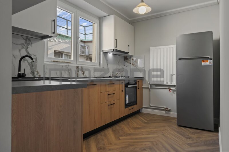 Drumul Taberei  2 camere bd.Timisoara  renovat complet  baie cu geam