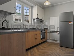 Drumul Taberei  2 camere bd.Timisoara  renovat complet  baie cu geam